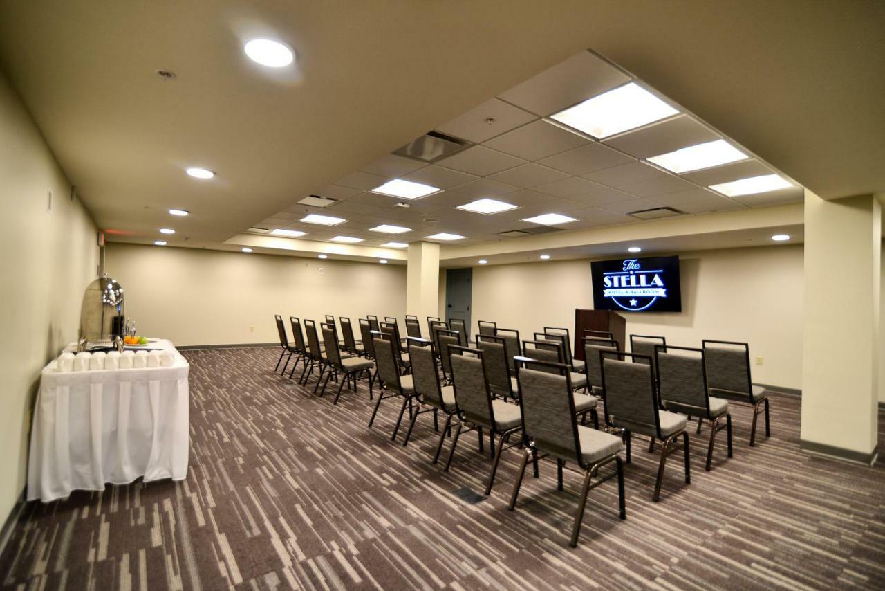 The Stella Hotel & Ballroom Кеноша Экстерьер фото